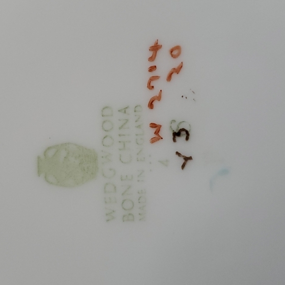 Vintage Wedgewood Florentine Turquoise Rim Fruit Center& White Body - Picture 4 of 7